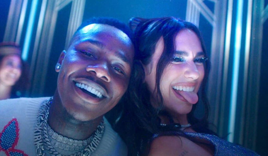 Rap Forte Dua Lipa lança novo single, "Levitating", com participação do rapper DaBaby.