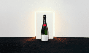 Rap Forte Moët & Chandon revela uma edição limitada em colaboração com a AMBUSH