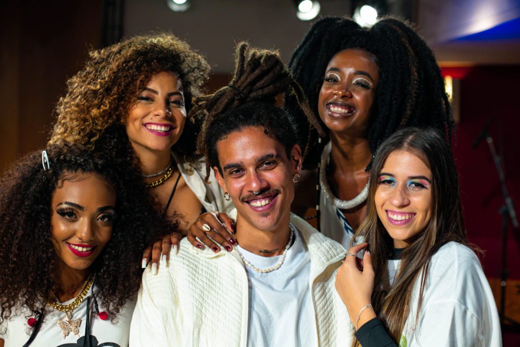 Rap Forte Lari Lima, Kadri, Mirele, Carla Sol e SóCiro falam sobre amor próprio em “IDAS”.