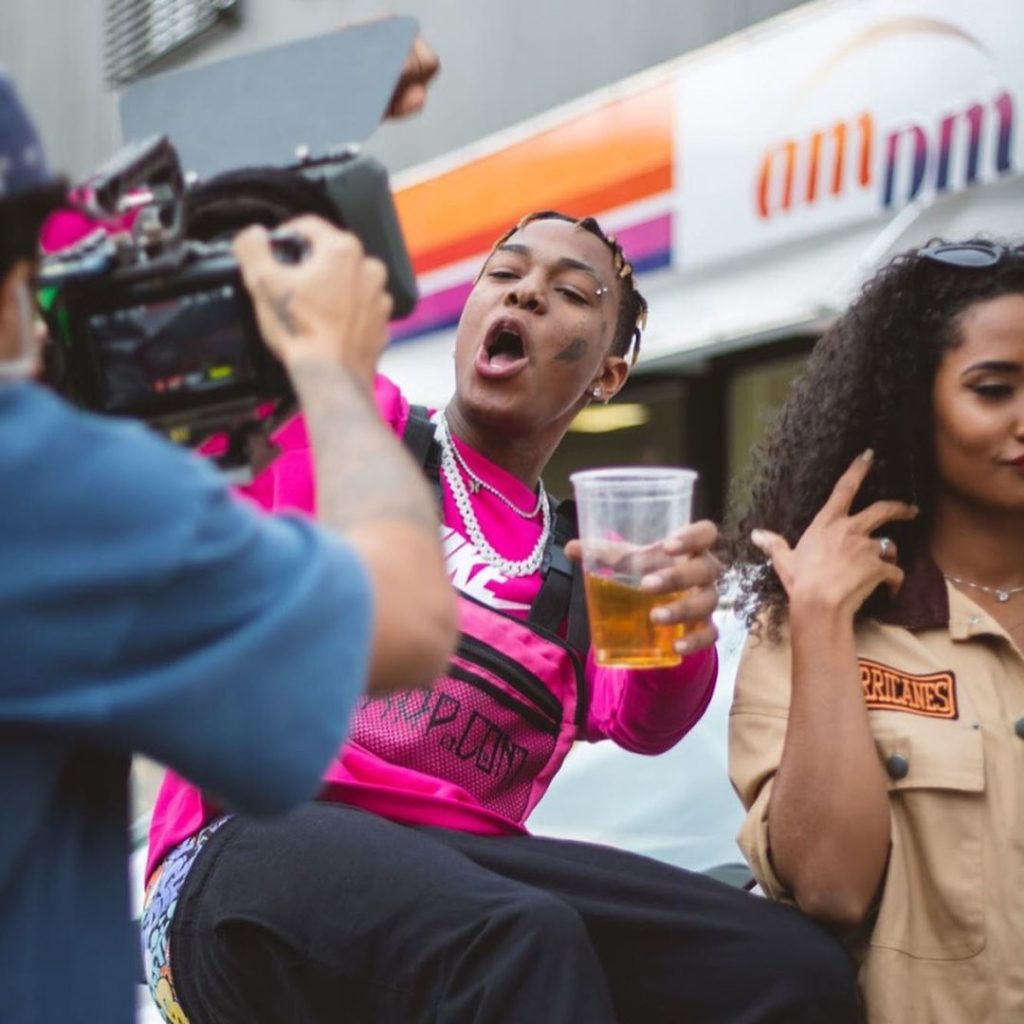 Rap Forte Abbot lança "Alone", quinta música solo do artista mineiro