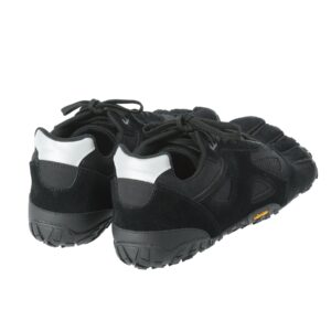 Rap Forte Takahiro Miyashita e Suicoke revelam o "Vibram FiveFingers"