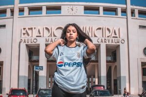 Rap Forte Fernanda Cruz, autenticidade e atitude de quebrada